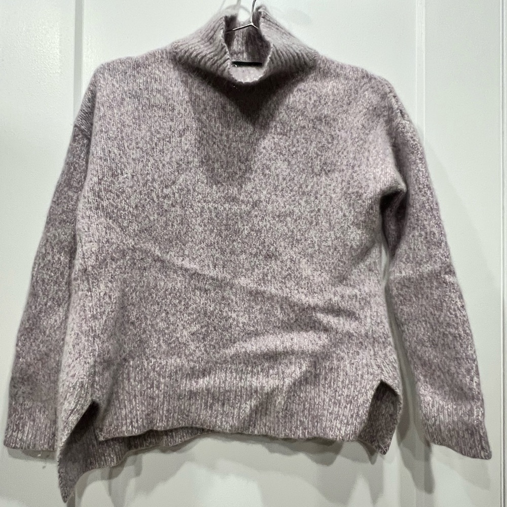 C By Bloomingdale's
Women's Gray Speckled Turtleneck Cashmere Sweater